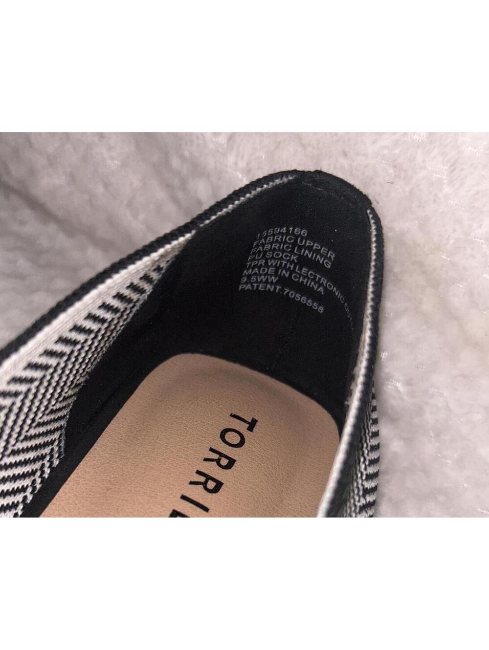 Torrid Pointed Toe Flats sz 9.5 - Picture 4 of 4